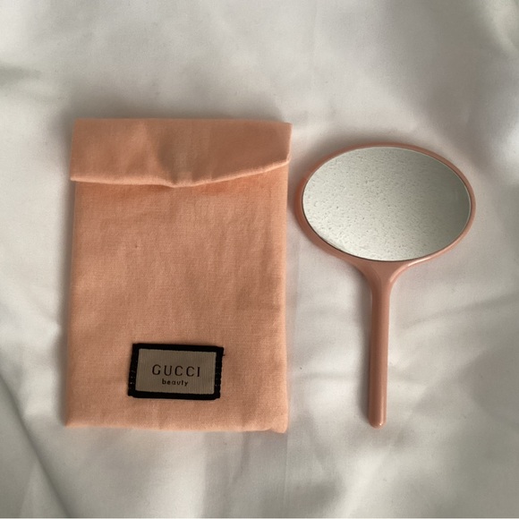 NEW Authentic Gucci Mirror with Cloth Case - Picture 2 of 9